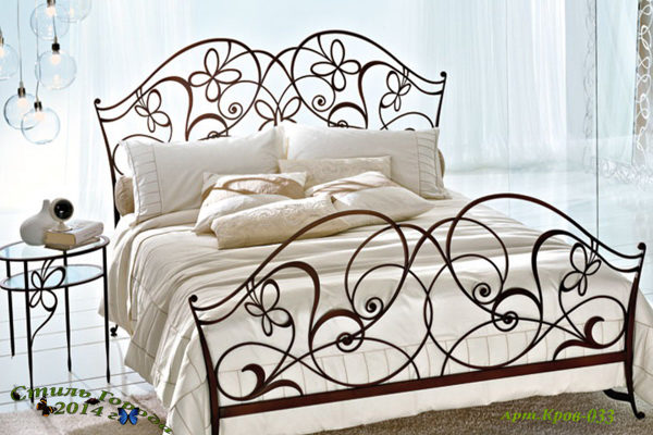 Кровати и диваны-033