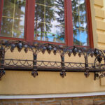 Кованая цветочница-style-cityy